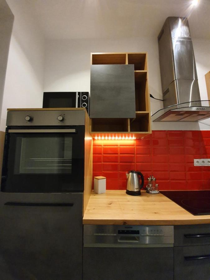 Stylisches 2-Zimmer Design-Apartment An Der U1 Favoritenstrasse Apartment